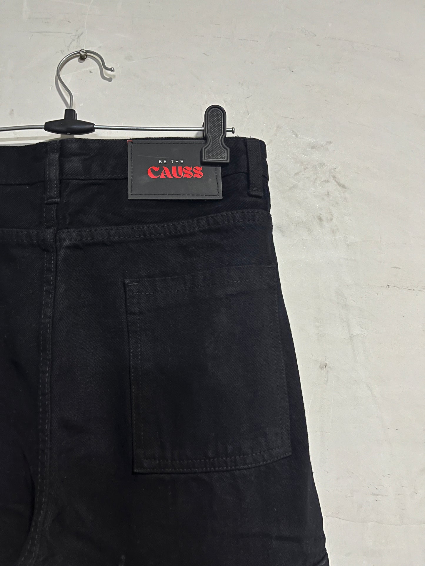 Causs Black Cargo